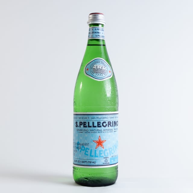Acqua Minerale Evian.