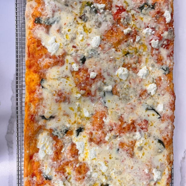 Quattro Formaggi Full Tray.